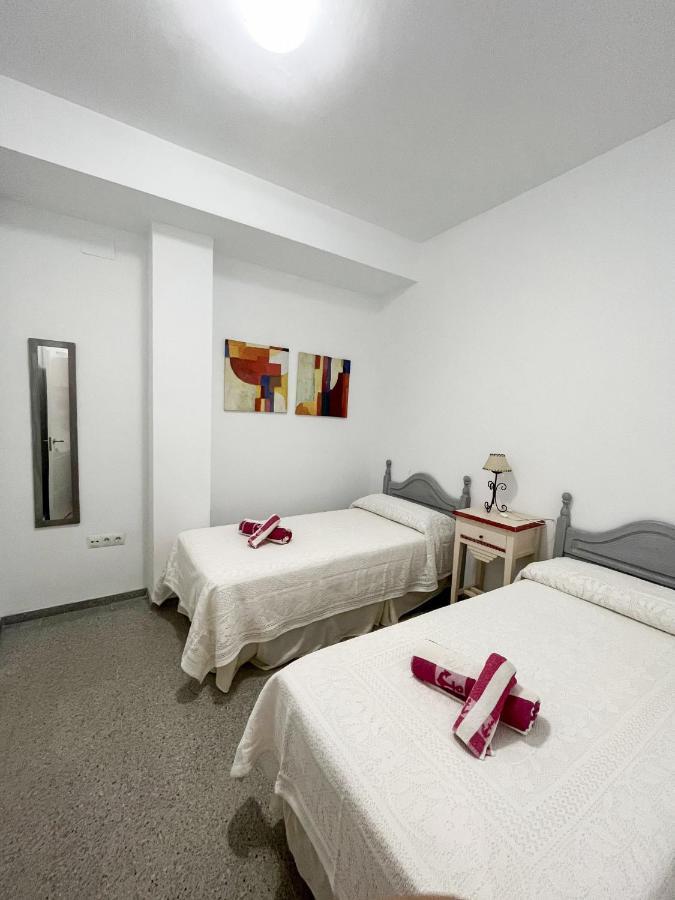 Amplio Apartamento En Av. Carlos Haya Málaga Esterno foto
