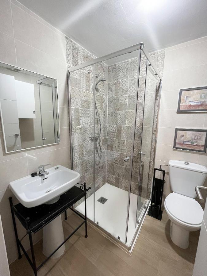 Amplio Apartamento En Av. Carlos Haya Málaga Esterno foto